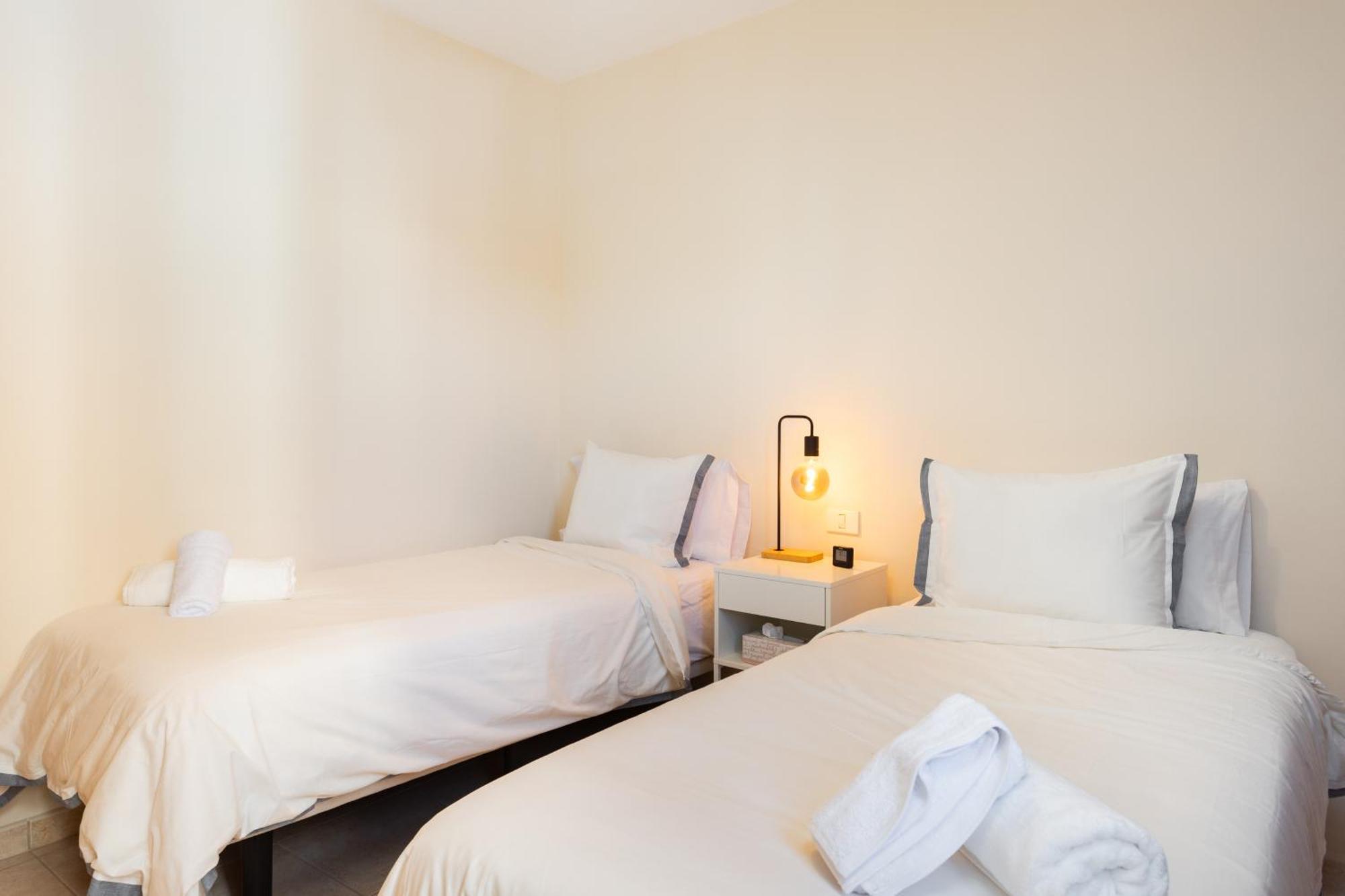 Home2Book Design & Luminous Apt Santa Cruz Center Εξωτερικό φωτογραφία