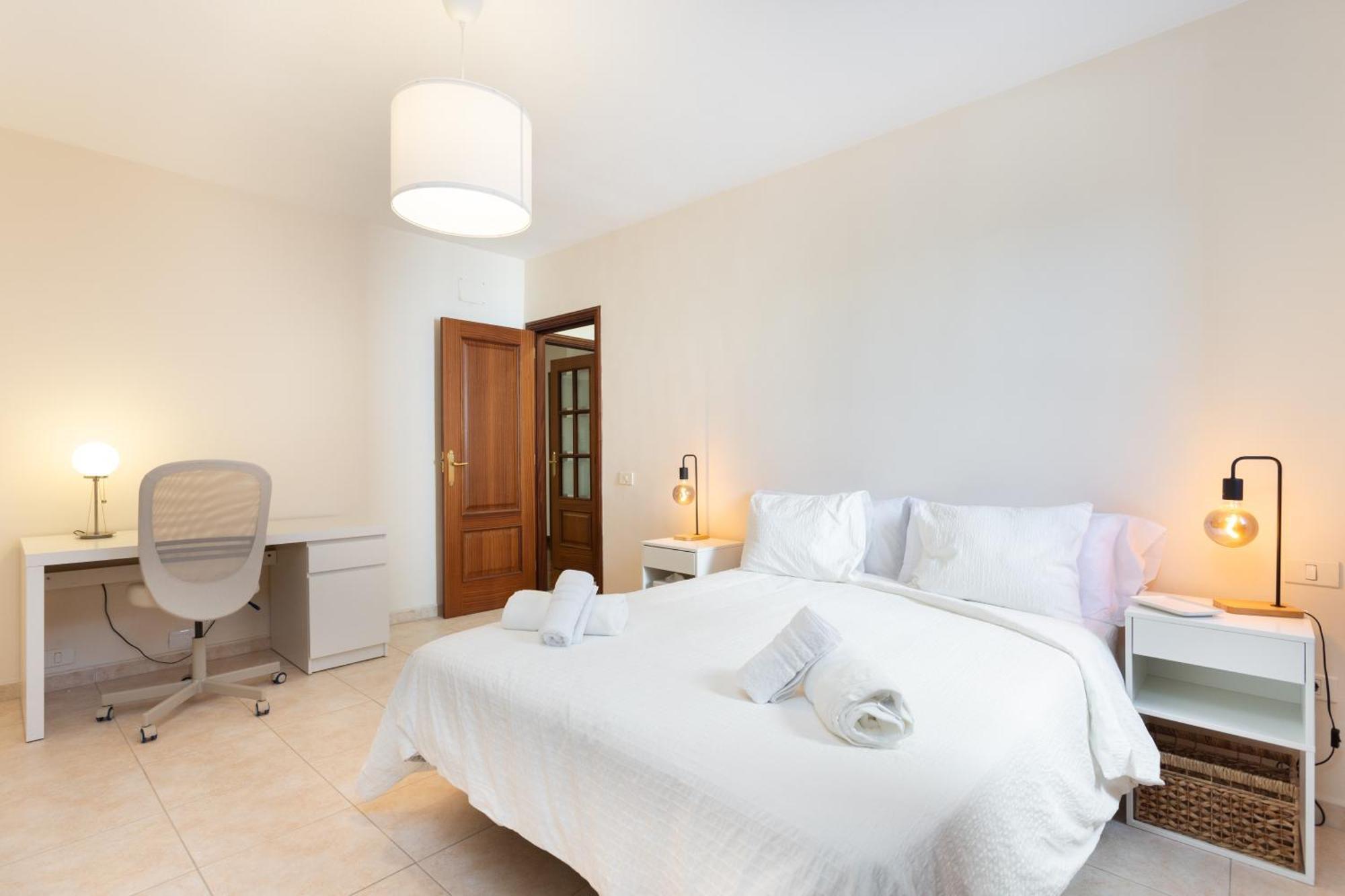 Home2Book Design & Luminous Apt Santa Cruz Center Εξωτερικό φωτογραφία