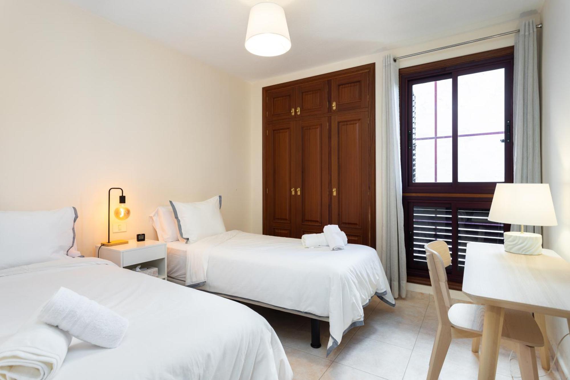 Home2Book Design & Luminous Apt Santa Cruz Center Εξωτερικό φωτογραφία
