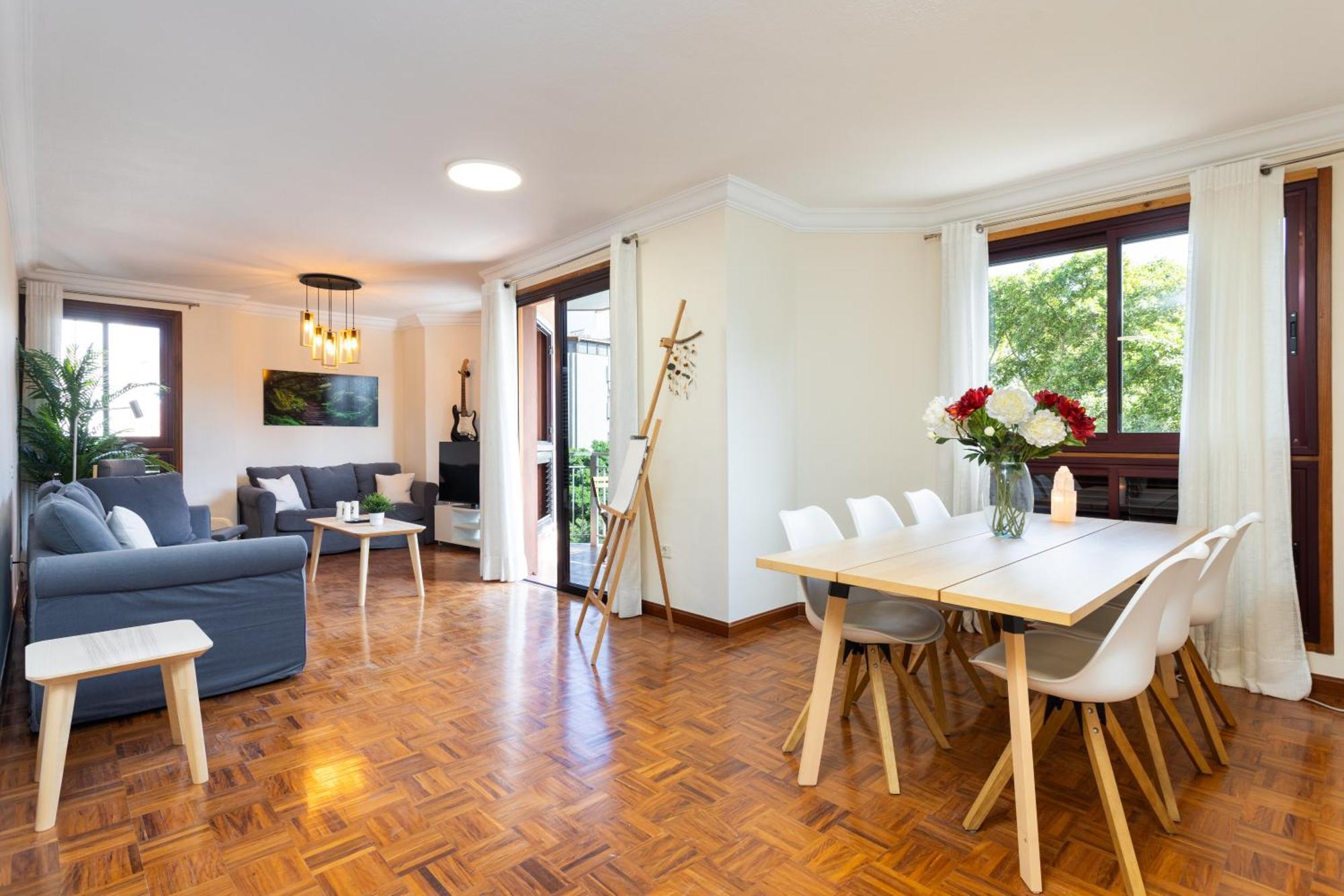 Home2Book Design & Luminous Apt Santa Cruz Center Εξωτερικό φωτογραφία